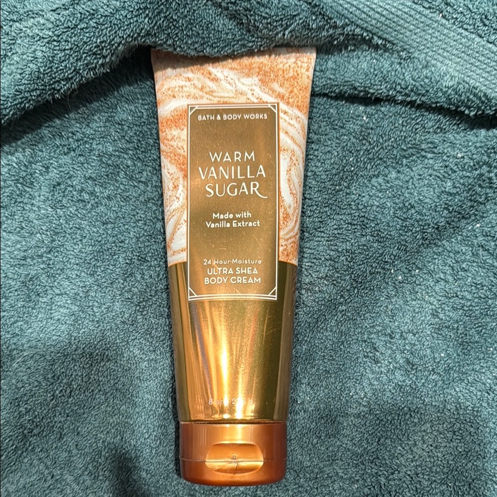 Bath & Body Works Gold Moisturizer Body Oil